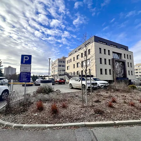 Raj Zdravia Hotel