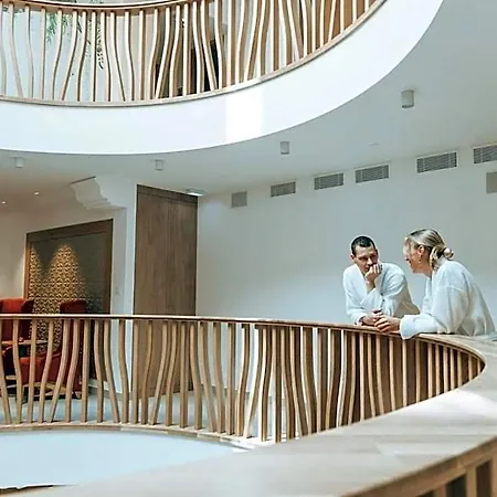 Raj Zdravia Hotel