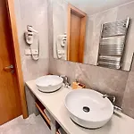 Hotel Raj Zdravia *