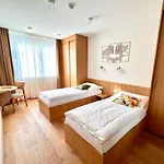 Hotel Raj Zdravia